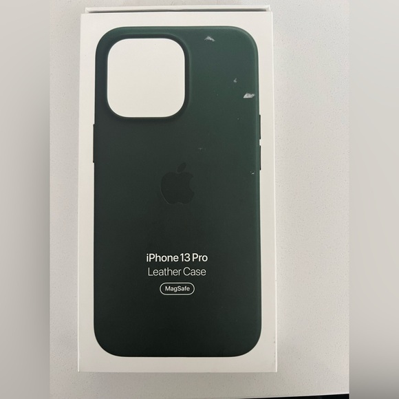 Apple iPhone 13 Pro Leather Case - Sequoia Green - Picture 3 of 3